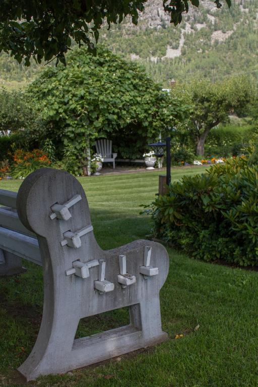 Genelle House B&B Guest House Exterior foto